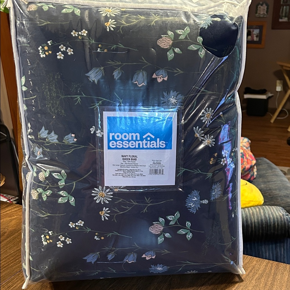 Room Essentials Navy Floral Comforter Set - Navy with Pastel Blooms